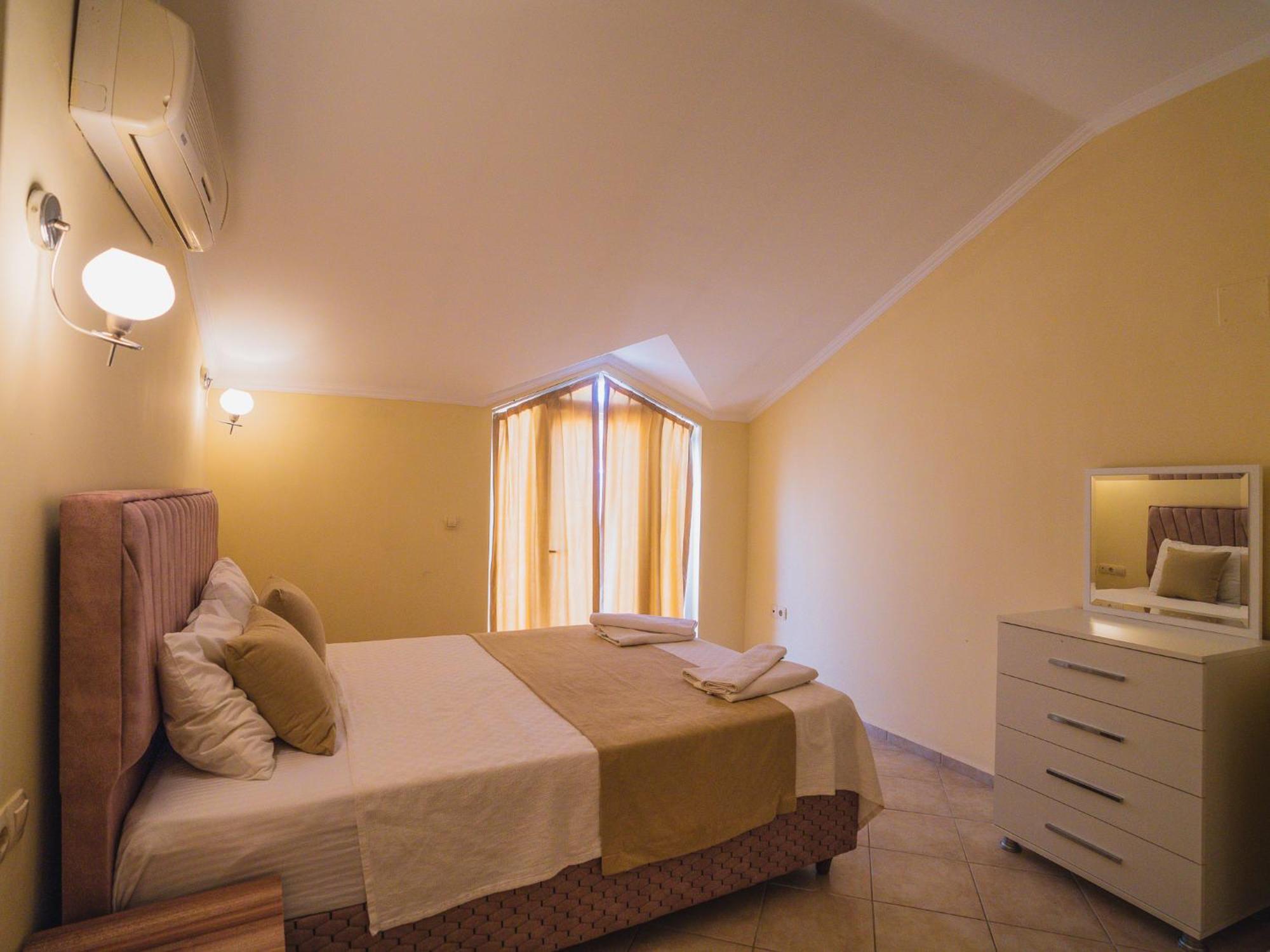 Sunset Beach Villas And Apartments Fethiye Exterior photo
