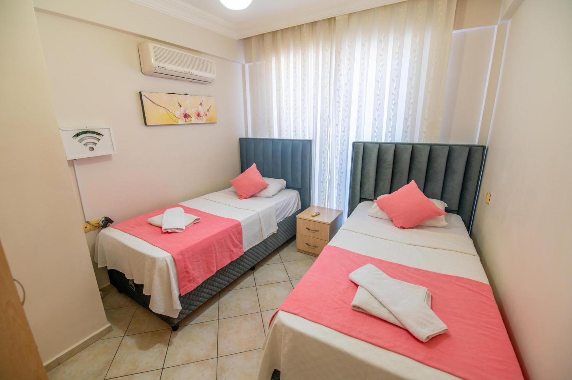 Sunset Beach Villas And Apartments Fethiye Exterior photo