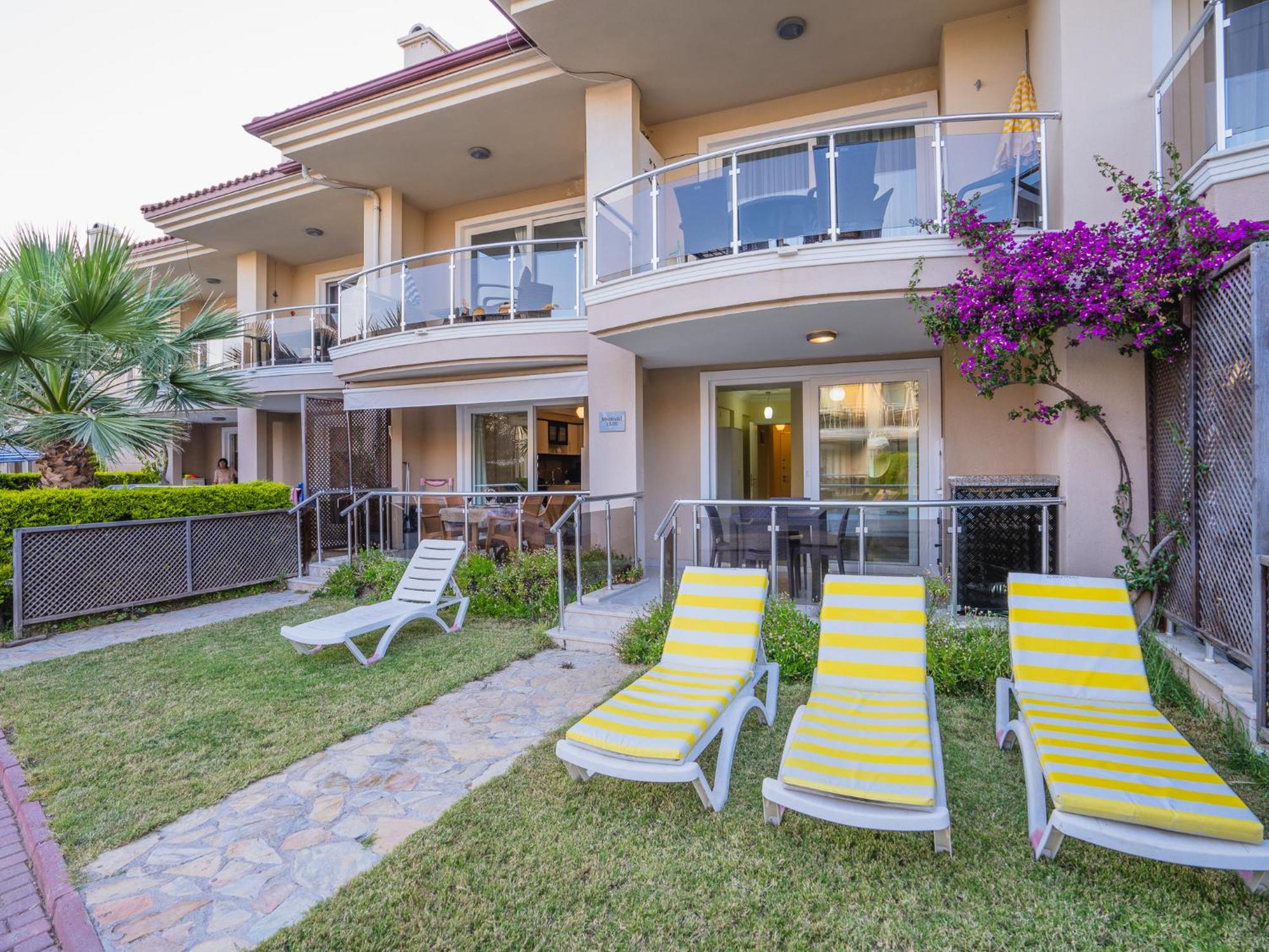 Sunset Beach Villas And Apartments Fethiye Exterior photo