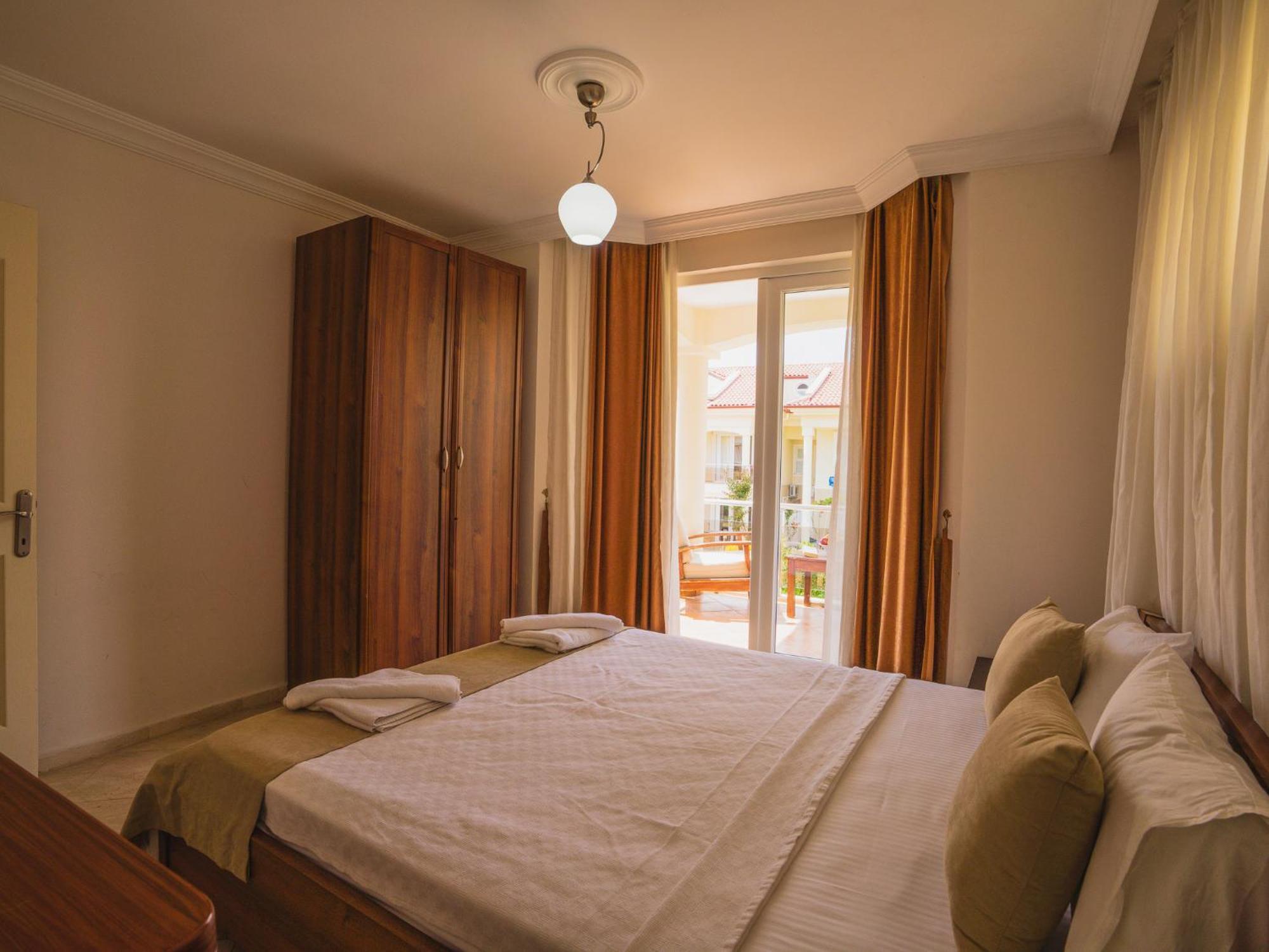 Sunset Beach Villas And Apartments Fethiye Exterior photo