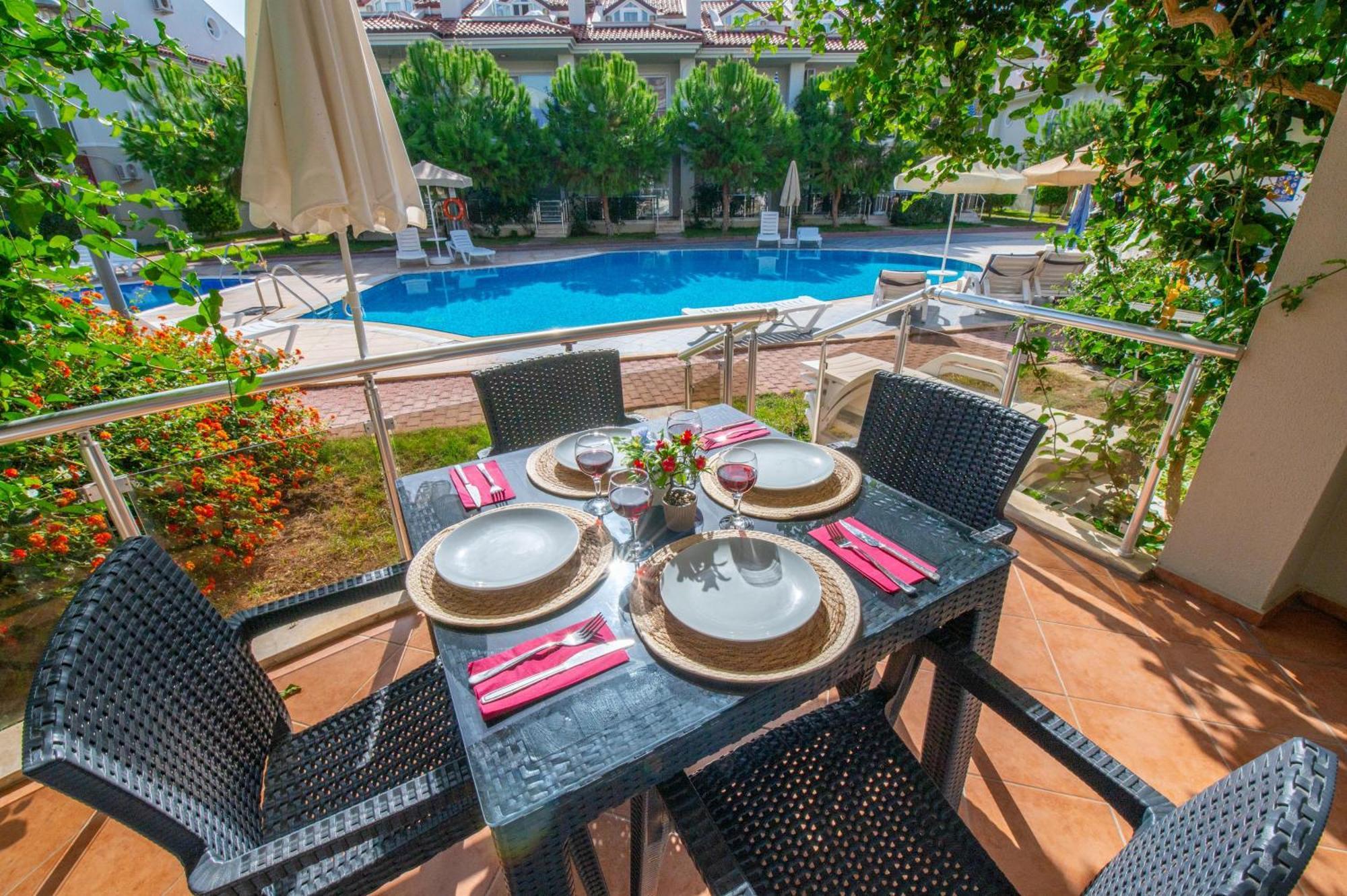 Sunset Beach Villas And Apartments Fethiye Exterior photo