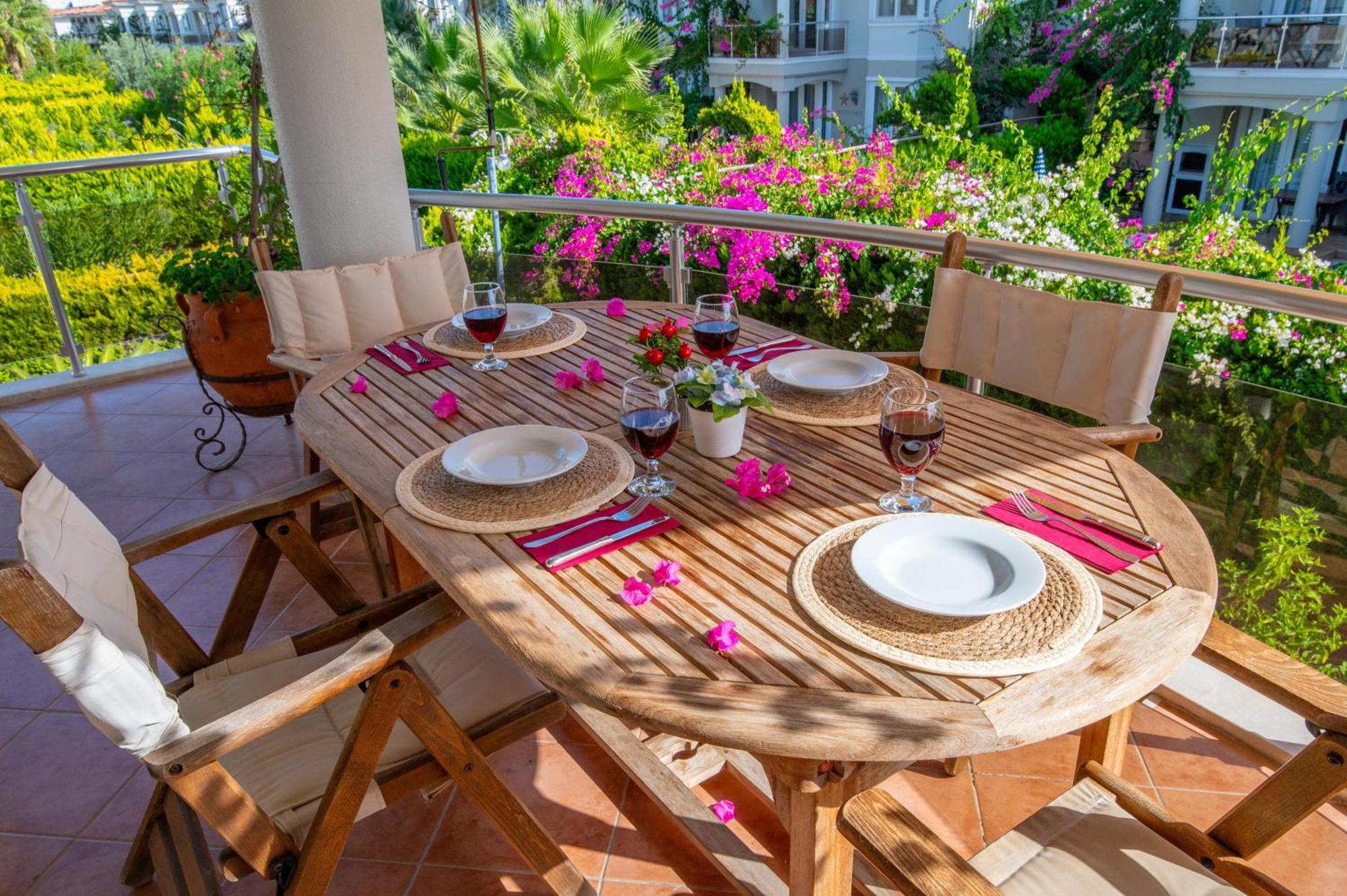 Sunset Beach Villas And Apartments Fethiye Exterior photo