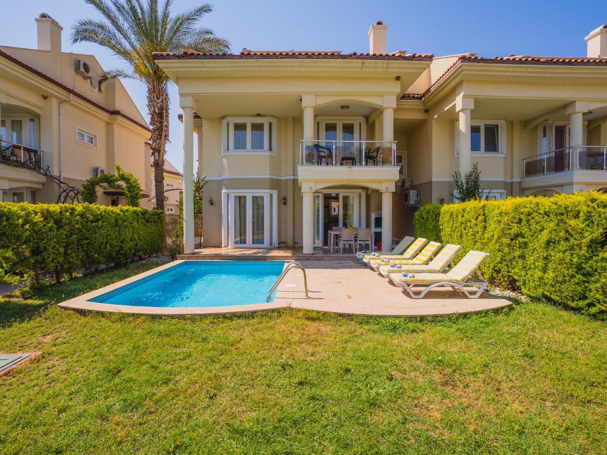 Sunset Beach Villas And Apartments Fethiye Exterior photo