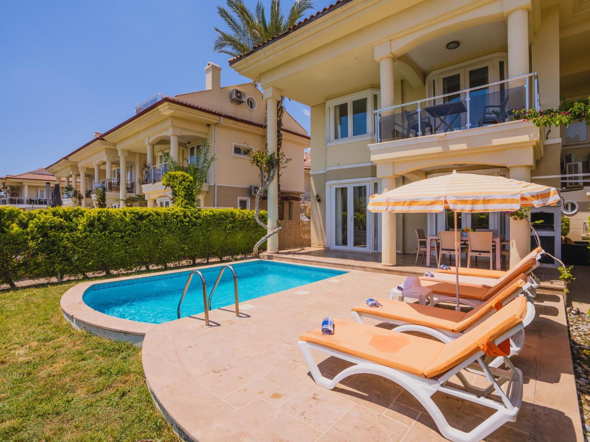Sunset Beach Villas And Apartments Fethiye Exterior photo